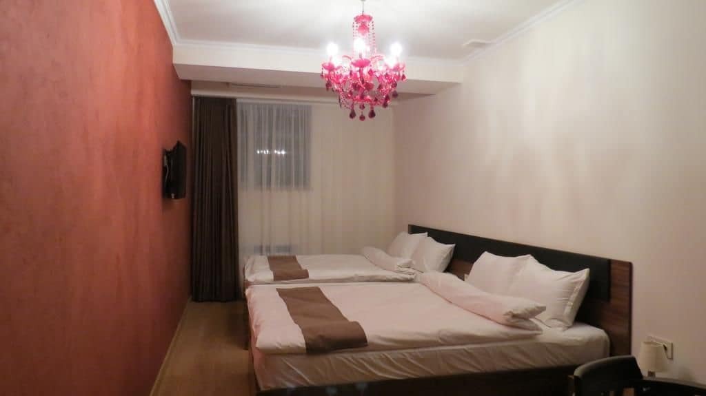 Mashtots Hotel Erevan Exterior foto